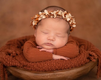 Newborn Dried Flower Halo, Orange Cream Woodsy Crown, Photography Prop