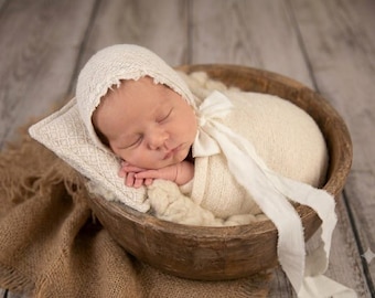 Small Pillow, Newborn Bonnet, Diamond Lace Pattern, Off-White color, Newborn Photography Support Prop