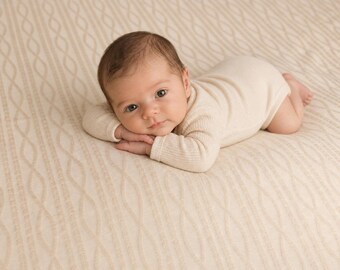 Cable Knit Seamless Backdrop and wrap Set: Cream color, Newborn photography prop