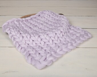 18" Chunky Knit blanket, Merino Wool, Light Lavender, Newborn Photography Prop