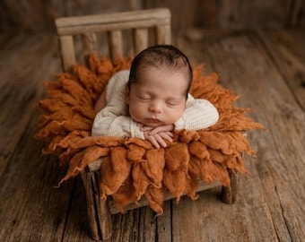 Wool layering Piece, Flokati, 18" Round, Soft Fluff, Cinnamon Orange color, Autumn, Felted, Photo Prop for newborns