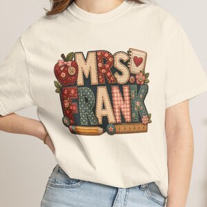 Anpassad retro lärarskjorta, personlig lärarnamnströja, tillbaka till skolan-skjorta, vintage (faux) lapptäcke för lärare, bekväma färger