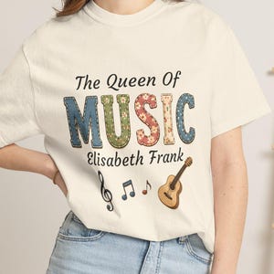 Individuell gestaltbares T-Shirt für Musiklehrer, Vintage-Faux-Patchwork-Shirt von Comfort Colors (Modell 1717), Geschenk für Chorleiter, Lehrergeschenk, Geschenk zum Schulanfang
