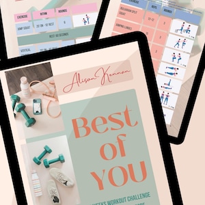 Può includere: Guide di allenamento digitali su un tablet. Le guide includono routine di esercizi con illustrazioni, testo e un programma di sfide. Il testo include "Best of YOU" e "4 weeks workout challenge". Ci sono anche manubri, scarpe e una bottiglia d'acqua.