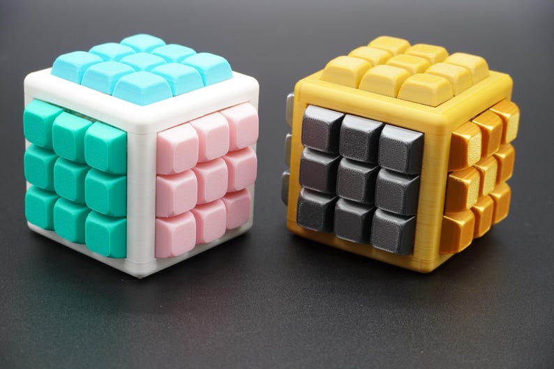 XXL Cube Clicker in 2 Color Variations - Etsy