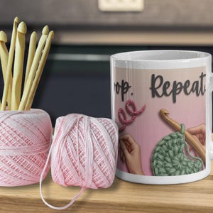 Kubek z pętelką do robienia na szydełku, filiżanka do kawy, filiżanka do herbaty, prezent dla miłośnika szydełkowania, kubek dla entuzjasty włóczki, ceramiczny kubek o pojemności 11 uncji i 15 uncji dla szydełkującego