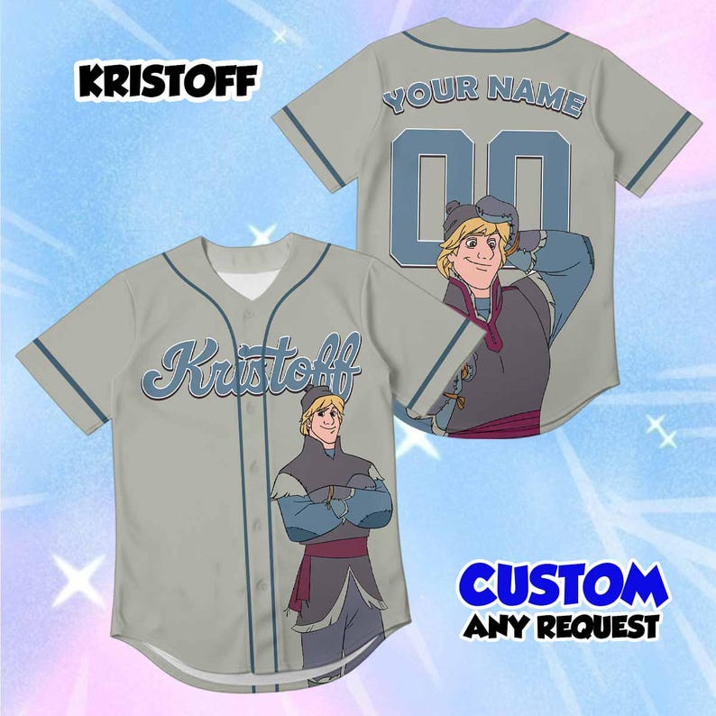 Może przedstawiać: Szara koszulka baseballowa z postacią Kristoffa z Krainy Lodu. Koszulka ma niebieskie akcenty, napis "Kristoff" z przodu i możliwość personalizacji tyłu z imieniem i numerem. Obraz zawiera r&oacute;wnież tekst "CUSTOM ANY REQUEST".