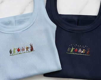Trauriger Käfer Sommer besticktes Tanktop, lustiges Insektenorchester Tanktop, Cottagecore Geschenk, Naturliebhaber Top, Sommerinsekten, Schmetterlingsbienenmarienkäfer