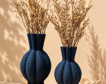 Vaso Selene con texture | Decorazione scultorea moderna per la casa | Design minimalista contemporaneo | Vaso per fiori secchi