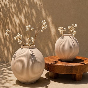 Luxury LUNA Vase Set – Neutral Decor, Modern Ribbed Vase, Minimalist Sculptural Home Decor, Contemporary Decorative Vase