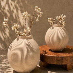 Luxury LUNA Vase Set – Neutral Decor, Modern Ribbed Vase, Minimalist Sculptural Home Decor, Contemporary Decorative Vase