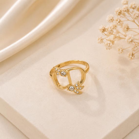 Authentic Vintage CD Gold Crystal Ring Leaf Design Statement Ring Retro Jewelry