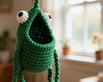 Handmade Crochet Frog Hanging Basket Organizer – Amigurumi Cotton Yarn Planter