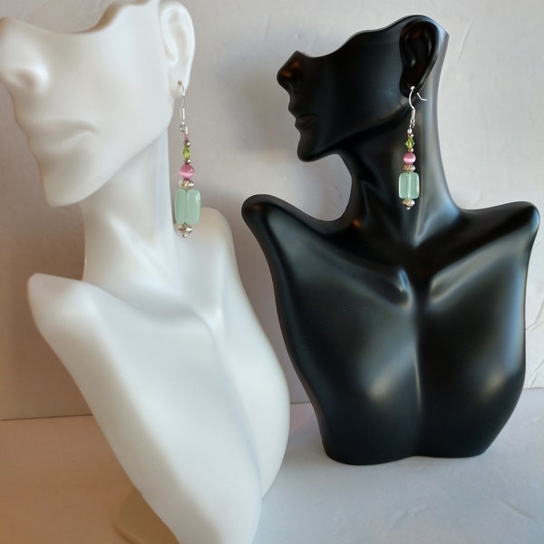 Green and Pink Earrings , Pastel Green Earrings With Silver Fishhook Ear Wires , Green Glass and Pink Agate Dangle Earrings , Bead Earrings