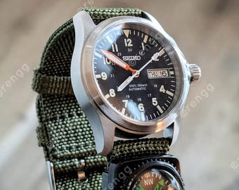 Automatic 36mm Field Watch day/date dome Sapphire 24jewels Seiko NH36A Compass Great