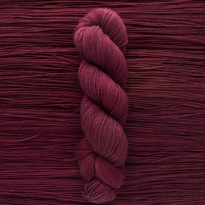 Vintage Burgundy Staple Fingering 80/20 SW BFL/Nylon image 2