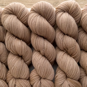 Stucco - Minimalist Fingering - 100 NSW Organic Fine Merino