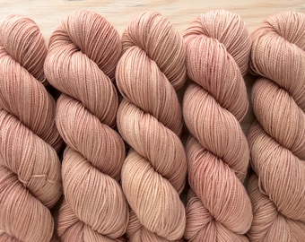 Dusty Blush - Staple Fingering - 80/20 SW BFL/Nylon