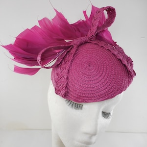 Hot Pink | Pillbox with spikey feathers