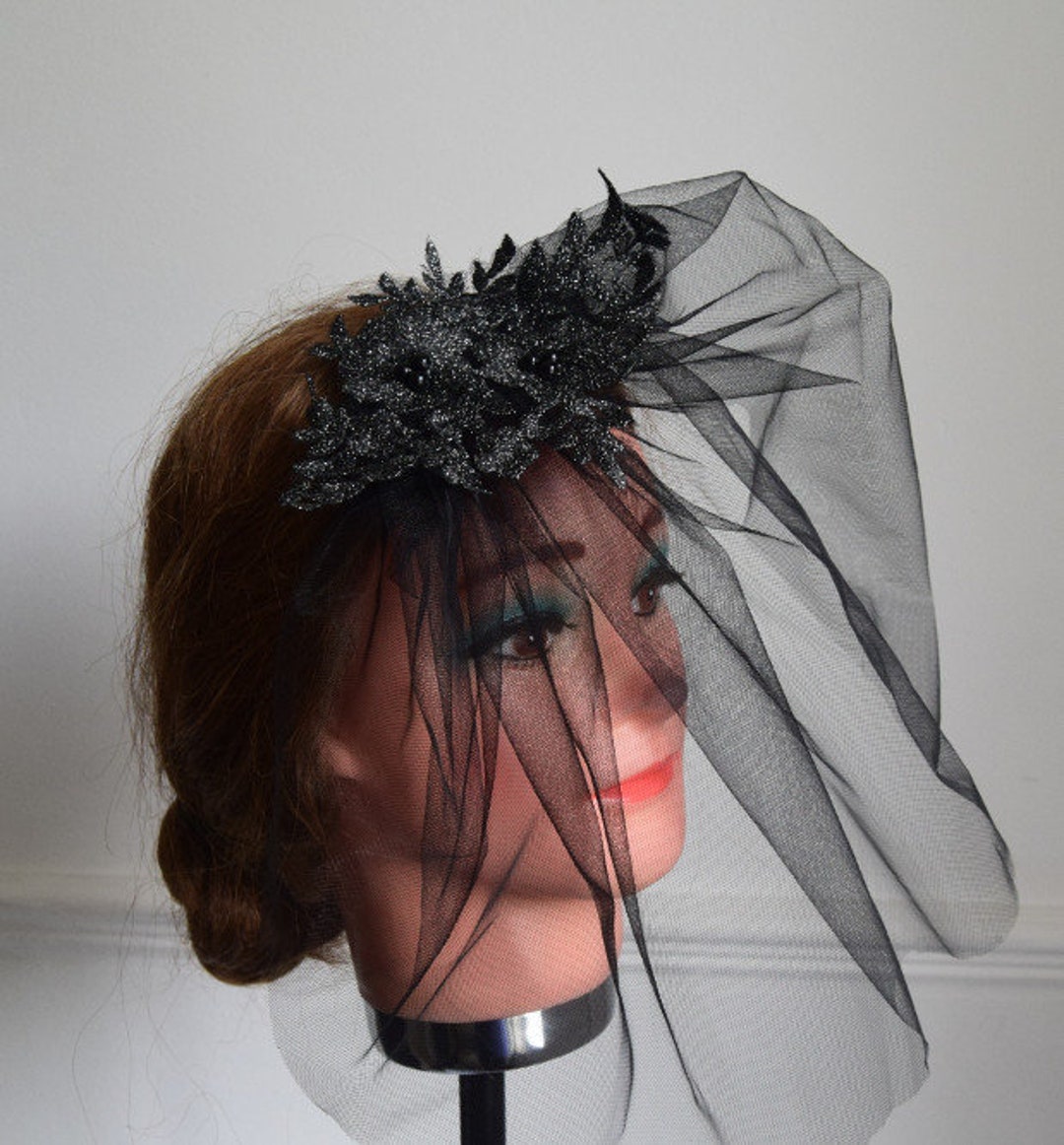 Black Blusher Veil With Lace Headpiece Wedding Funeral  display picture 3