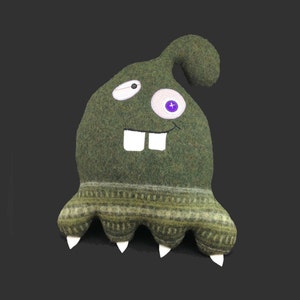 Sweetie geeky plushie monster