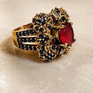 Anillo otomano vintage de rubí rojo, con detalles de zafiro dorado, anillo de cóctel turco ajustable.