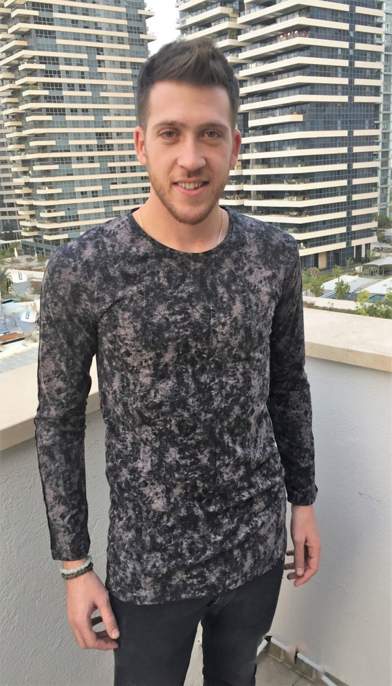 mens slim fit graphic tees