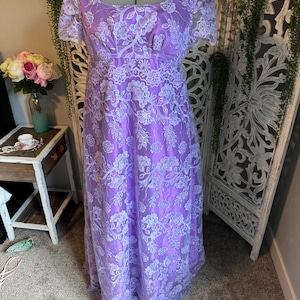 Regency gown size 18