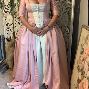 18th Century Gown Size 10