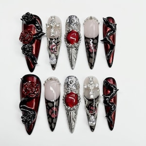Vampire Rose Press On Nails｜Ruby Thorn Gothic Nails｜Silver Cross Gem Claw Set｜Dark Romantic Stiletto Fake Nails for Halloween Party
