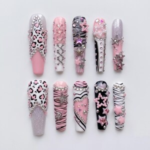 Pink Zebra Star Press On Nails ｜ Leopard Corset Lace and Rhinestone Design ｜ Long Square Y2K Handmade Glue On Manicure Set for Women
