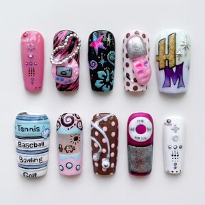 Retro Game Console Press On Nails｜Pastel Sports Menu MP3 Phone Remote Design｜Pixel Star Glitter 3D Charms｜Playful Y2K Handmade Nail Set