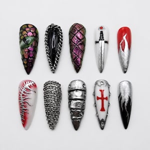 Medieval Armor Press On Nails｜Knight Chainmail Sword Nail Art｜Crimson Templar Shield Manicure｜Steel Fantasy Cosplay Party Fake Nails