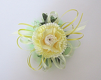 Faux Corsage For Little Girl - Father/Daughter Dance Corsage - Preschool or Kindergarten Graduation Corsage - Yellow Corsage