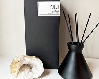 WHITE LIGHT Reed Diffuser