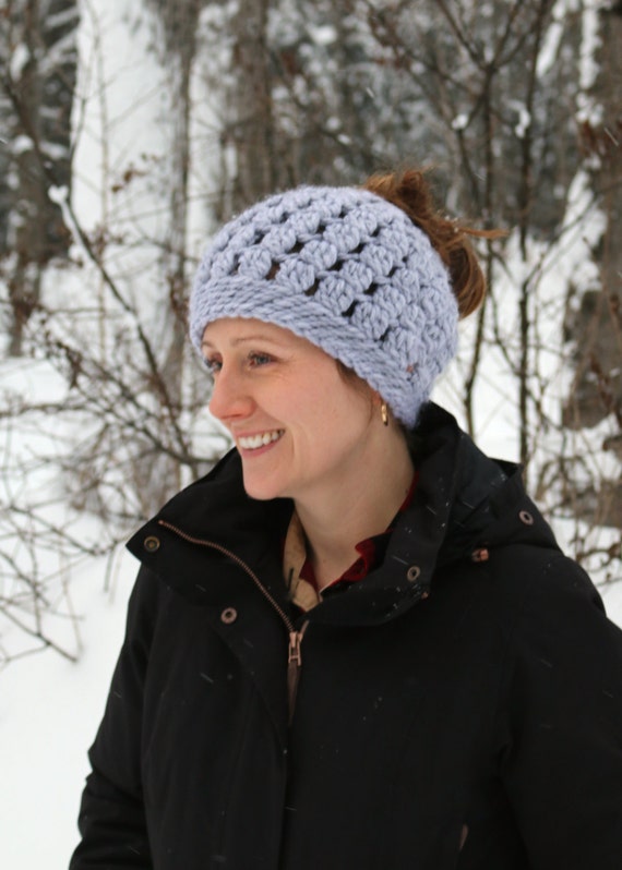 MESSY BUN Cluster HAT Crochet Pattern Womens Messy Bun | Etsy Canada