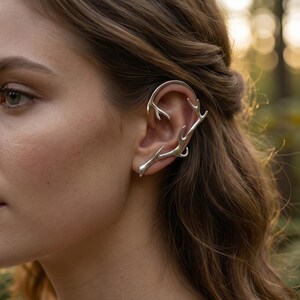 Orecchino a clip da elfo senza piercing, con ramo, gioiello per orecchie in stile fairycore, clip per orecchie ispirata alla natura, accessorio fantasy per cosplay.
