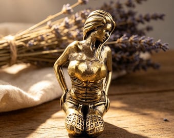 Handgefertigte Messing Lady Figur, Vintage Kupfer Frau Statue, Mini Schreibtisch Dekor Ornament