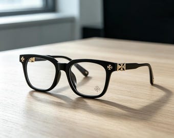 Gothic gold frame, handmade black chrome heart-shaped glasses, black gold frame, suitable for both men and women as a gift
