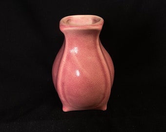 Haeger Early pink vase