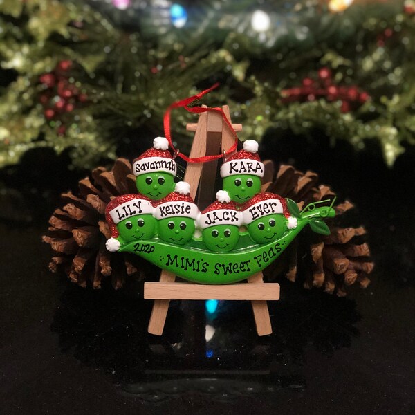 Personalized Family or grandkids peas in a pod ornament