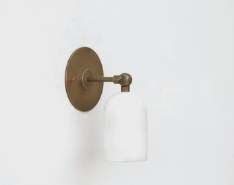 Handcrafted Alabaster Brass Wall Sconce, Modern Marble Wall Light, Luxury Vintage Brass Wall Lamp for Elegant Home Decor