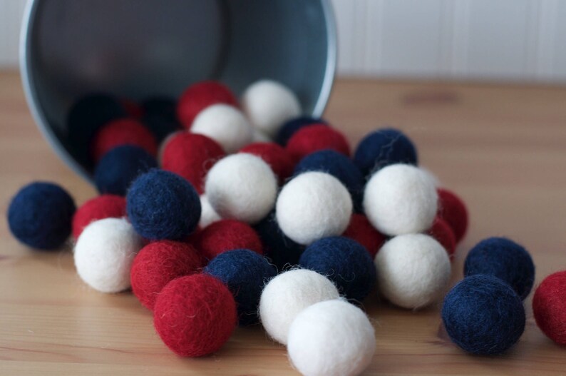 Vintage Americana Wool Felt Balls, Felt Pom Pom Balls, 4th of July Decor image 3