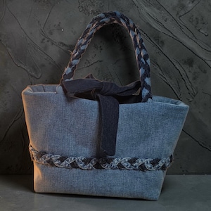 Conjunto Horizon Tie – Bolso de mano de mezclilla de lujo con corbata a juego, elegante bolso tote de mezclilla trenzada, conjunto de alta costura vanguardista de 2 piezas, bolso único hecho a mano.