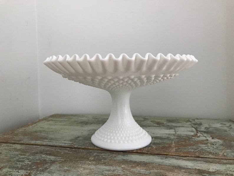 Vintage Milk Glass Cake or Cup Cake Stand Fruit Bowl bowl