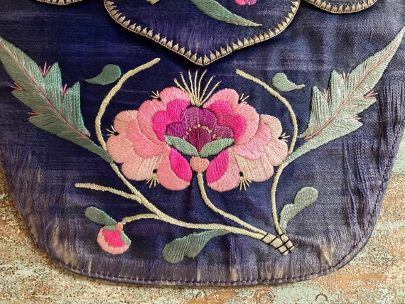 Antique Vintage Chinese hand embroidered silk pur… - image 3