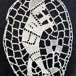 Victorian lace sampler / crochet sampler image 2