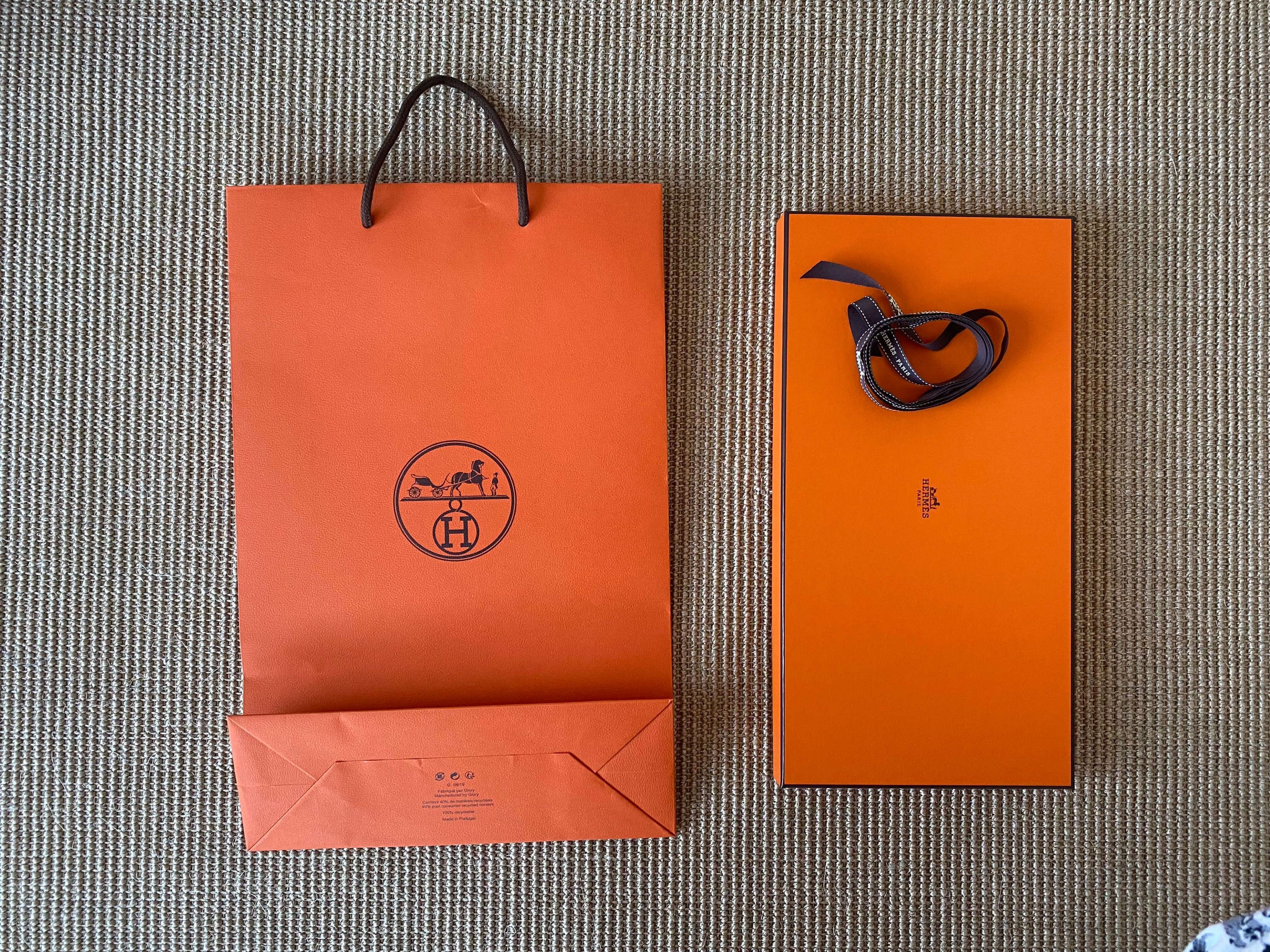 Hermes Authentic Orange Gift Box 15x9x2.5 Shopping Bag 17×11×4 & Ribbon