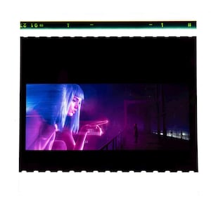 Cellule de film IMAX authentique de Blade Runner 2049 : Ryan Gosling, Ana de Armas - État neuf (Une seule cellule disponible)