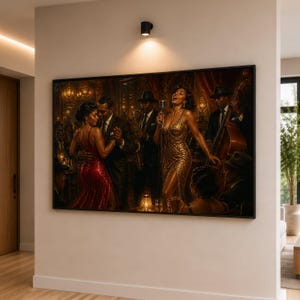 以下が含まれることがあります： ジャズクラブのシーンを描いた額入りのアートワーク。 金色のスパンコールのドレスを着た女性がマイクに向かって歌い、カップルが踊っています。 バンドが背景で楽器を演奏し、ヴィンテージでロマンチックな雰囲気を作り出しています。